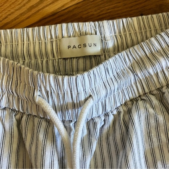 PacSun Pinstripe Pull-On Cargo Slouchy Fit Pants Size: XS - Picture 4 of 5